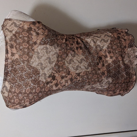 3/$33 - Tyte Pale Cream Tan Light Blue Peach Paisley Floral Top - Picture 4 of 5